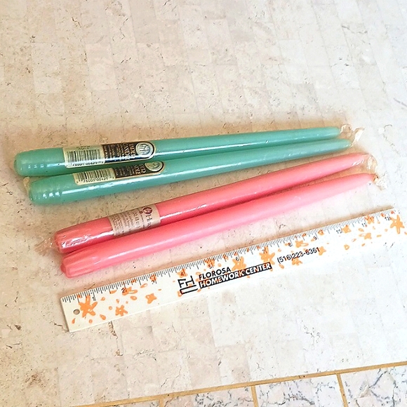 Vintage set of 4 unscented premium tapered 12" candles..NEW, U.S.A. - Picture 6 of 11